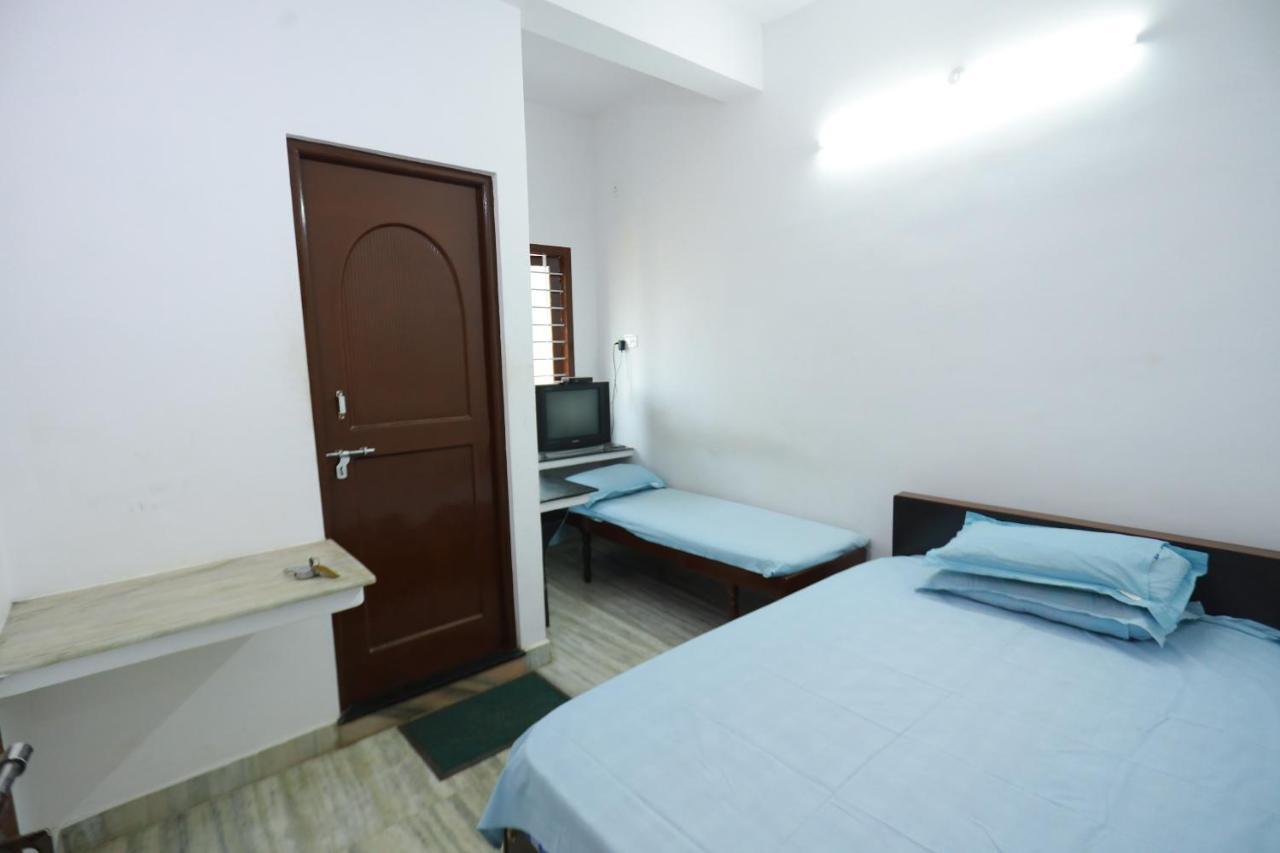 Arackal Tourist Home Tripunithura Extérieur photo