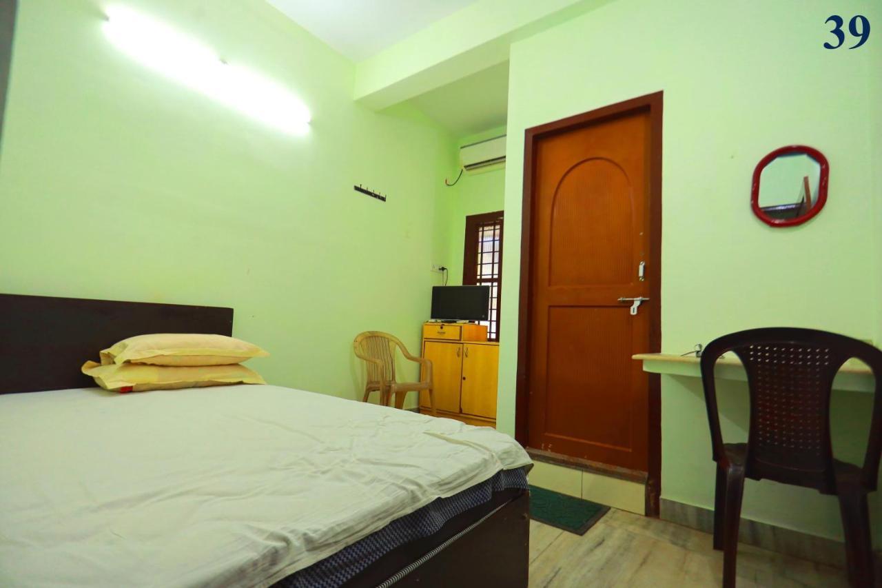 Arackal Tourist Home Tripunithura Extérieur photo